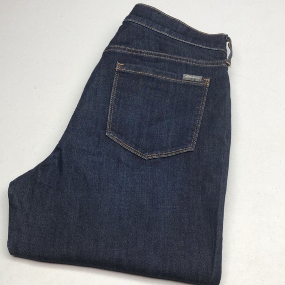 LIKE NEW EDDIE BAUER VOYAGER HIGH-RISE BOOTCUT JEANS 12/31x32 ⭐️